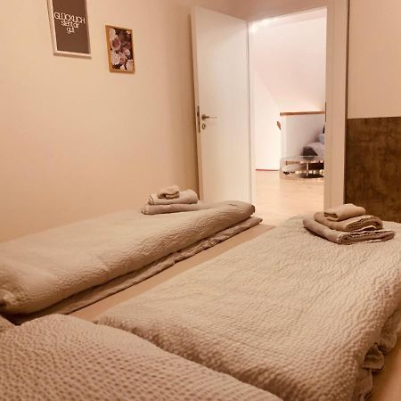 modern&cozy 2 Zimmer Wohnung, Netflix, Parkplatz Salzweg Exterior foto