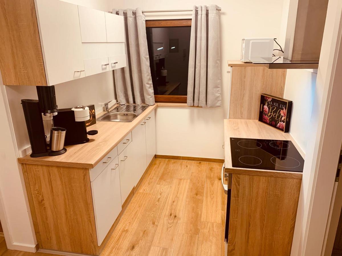 modern&cozy 2 Zimmer Wohnung, Netflix, Parkplatz Salzweg Exterior foto